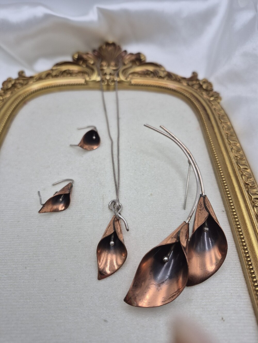 Stuart Nye Copper Calla Lily Brooch / Pin, Earrings, & Sterling Necklace Set - Picture 3 of 6